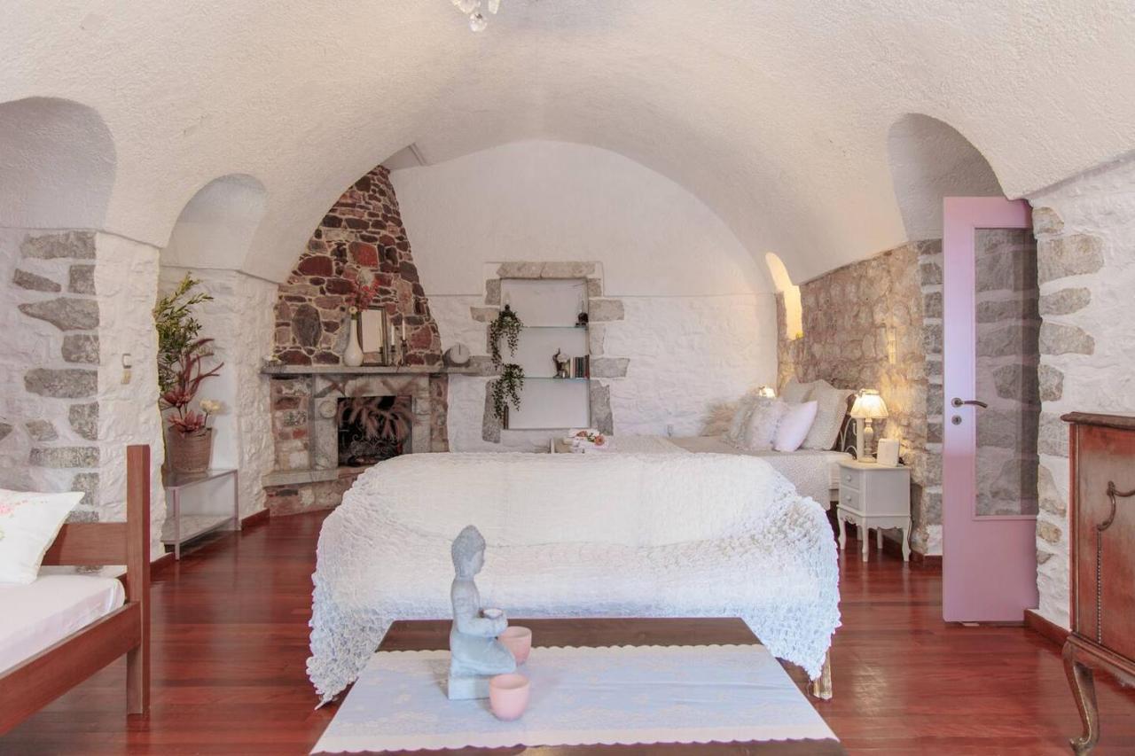 Iliana'S House - Spacious Cave House In The Center Of Areopolis מראה חיצוני תמונה